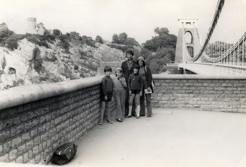 1976