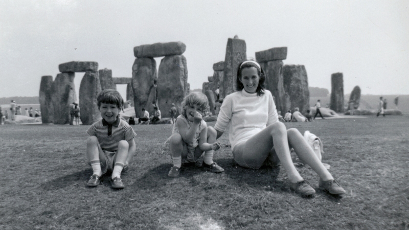 Stonehenge-Fri-30th-July-1971-crop